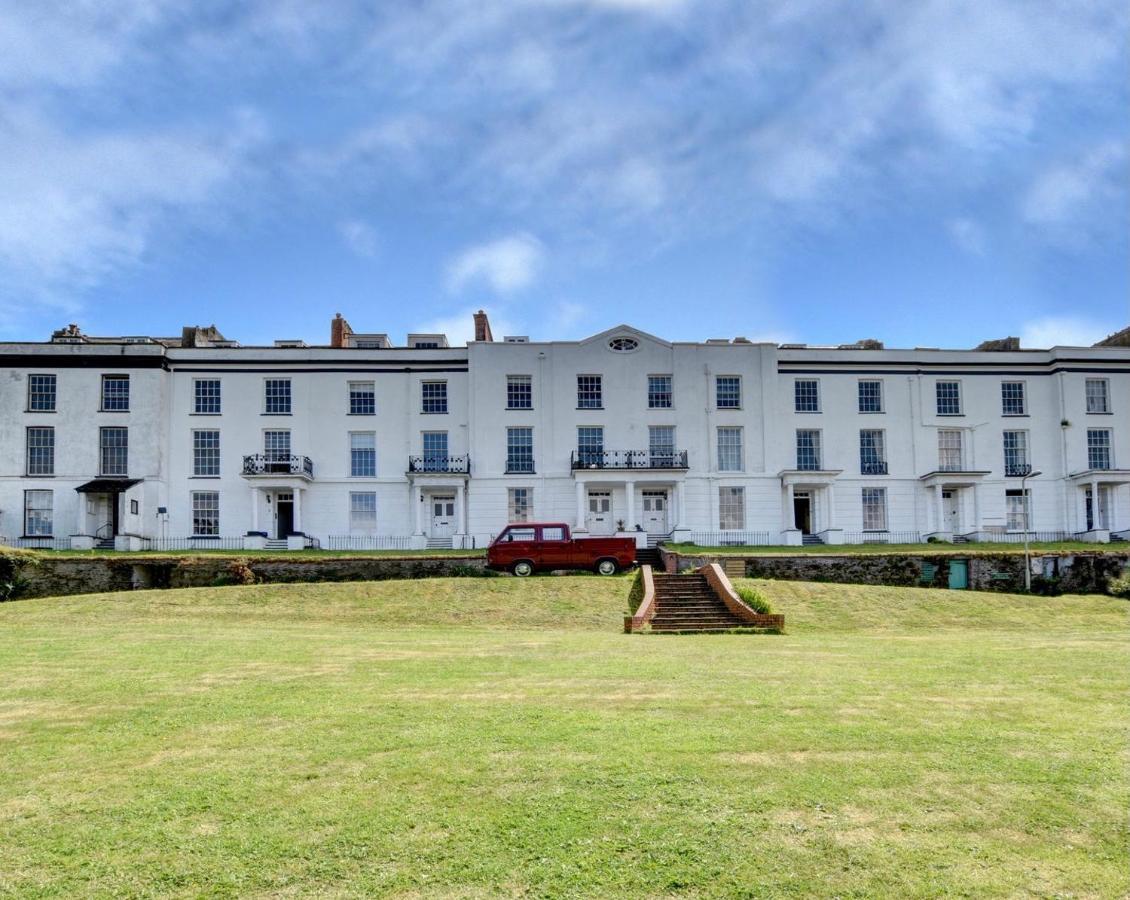 Paramount Apartments Ilfracombe, Arty Seaside Holiday Apartments Eksteriør bilde