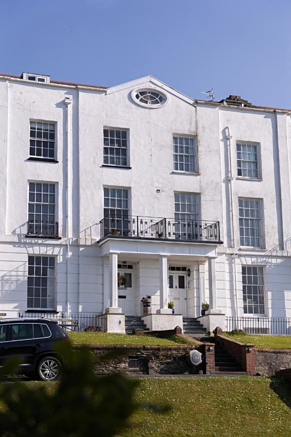Paramount Apartments Ilfracombe, Arty Seaside Holiday Apartments Eksteriør bilde