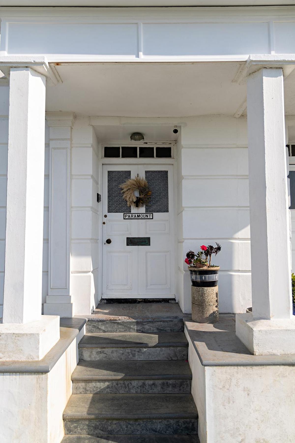 Paramount Apartments Ilfracombe, Arty Seaside Holiday Apartments Rom bilde